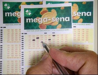 Mega-Sena não tem acertador e prêmio acumula para R$ 90 milhões